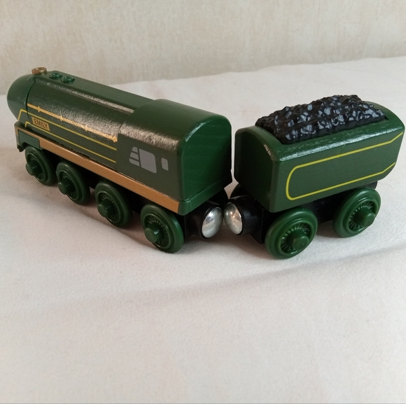 Thomas The Tank Engine and Friends Streamlined Emily w/Tender Wooden Railway - Picture 4 of 8